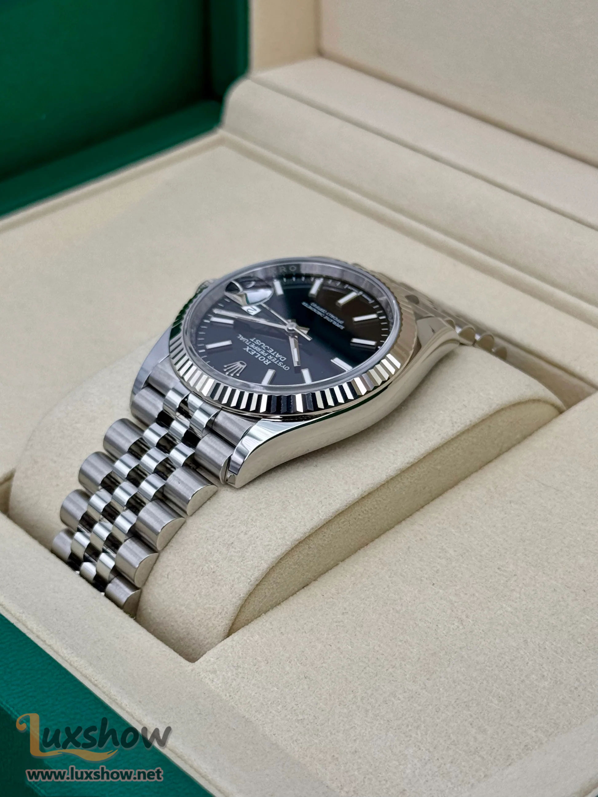 Rolex Datejust 36mm 126234 Stainless Steel Jubilee Black Dial