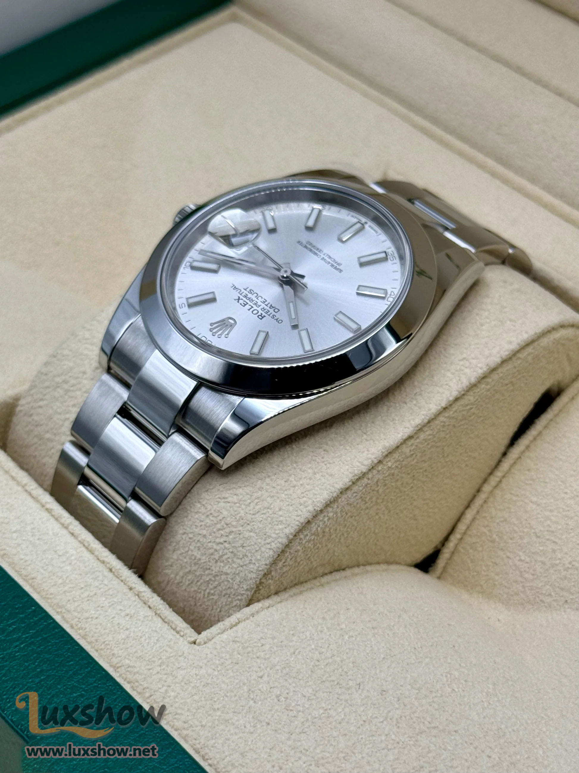 Rolex Datejust 41mm 126300 Stainless Steel Oyster Silver Dial