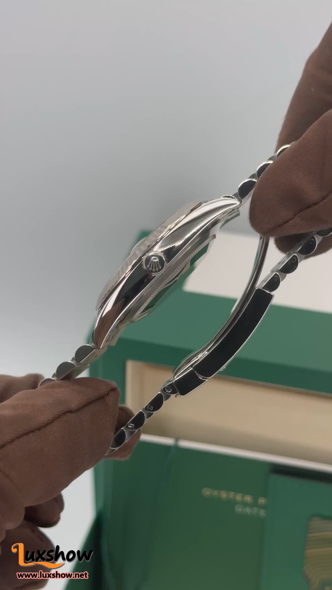 Rolex Datejust 41mm 126334 Stainless Steel Jubilee Rhodium Dial