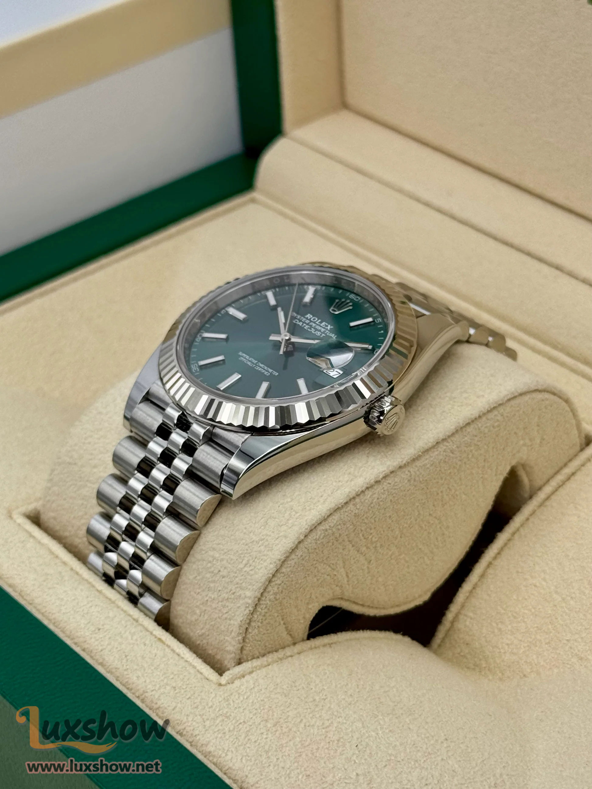 Rolex Datejust 41mm 126334 Stainless Steel Jubilee Mint Green Dial
