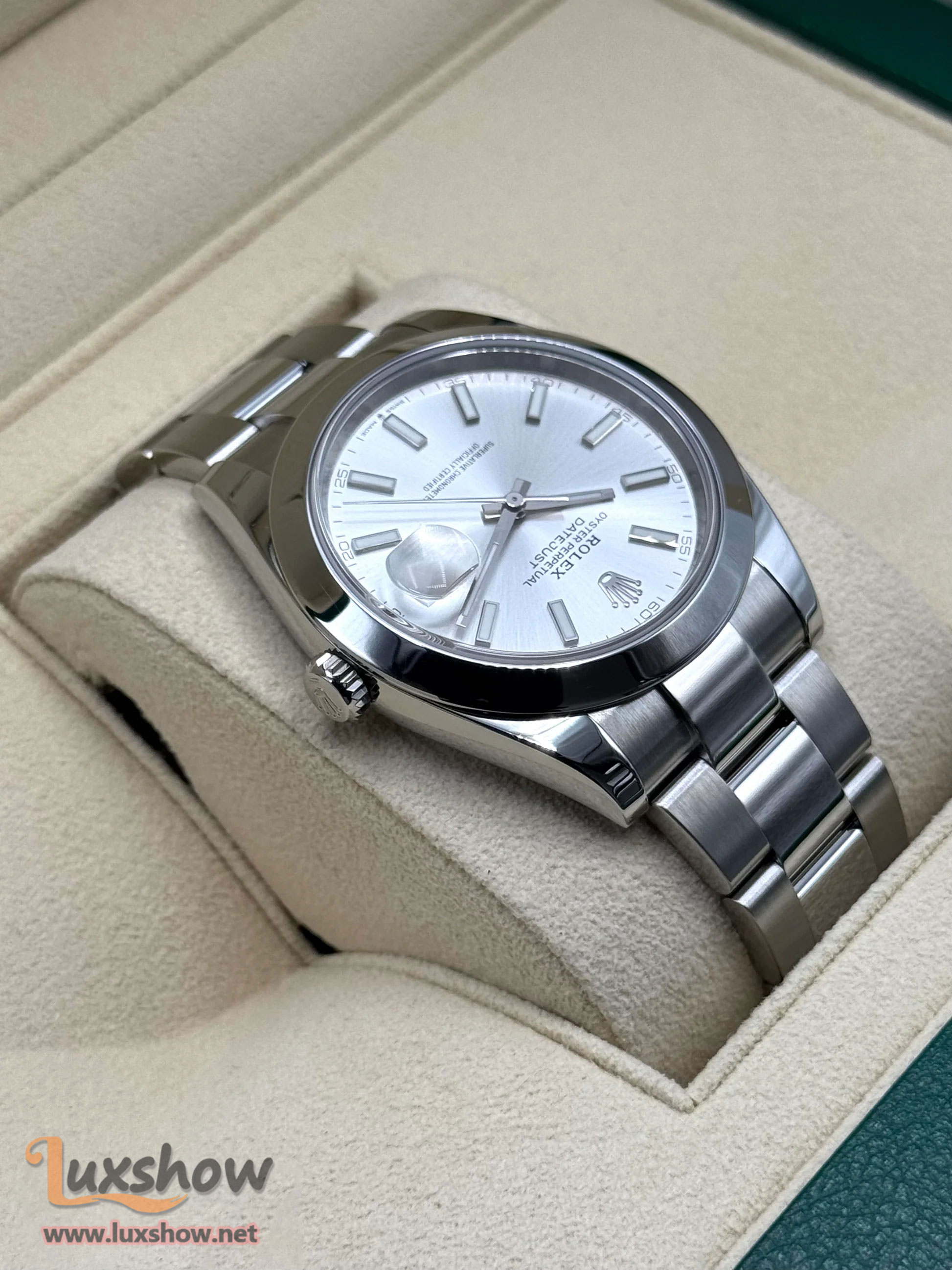 Rolex Datejust 41mm 126300 Stainless Steel Oyster Silver Dial