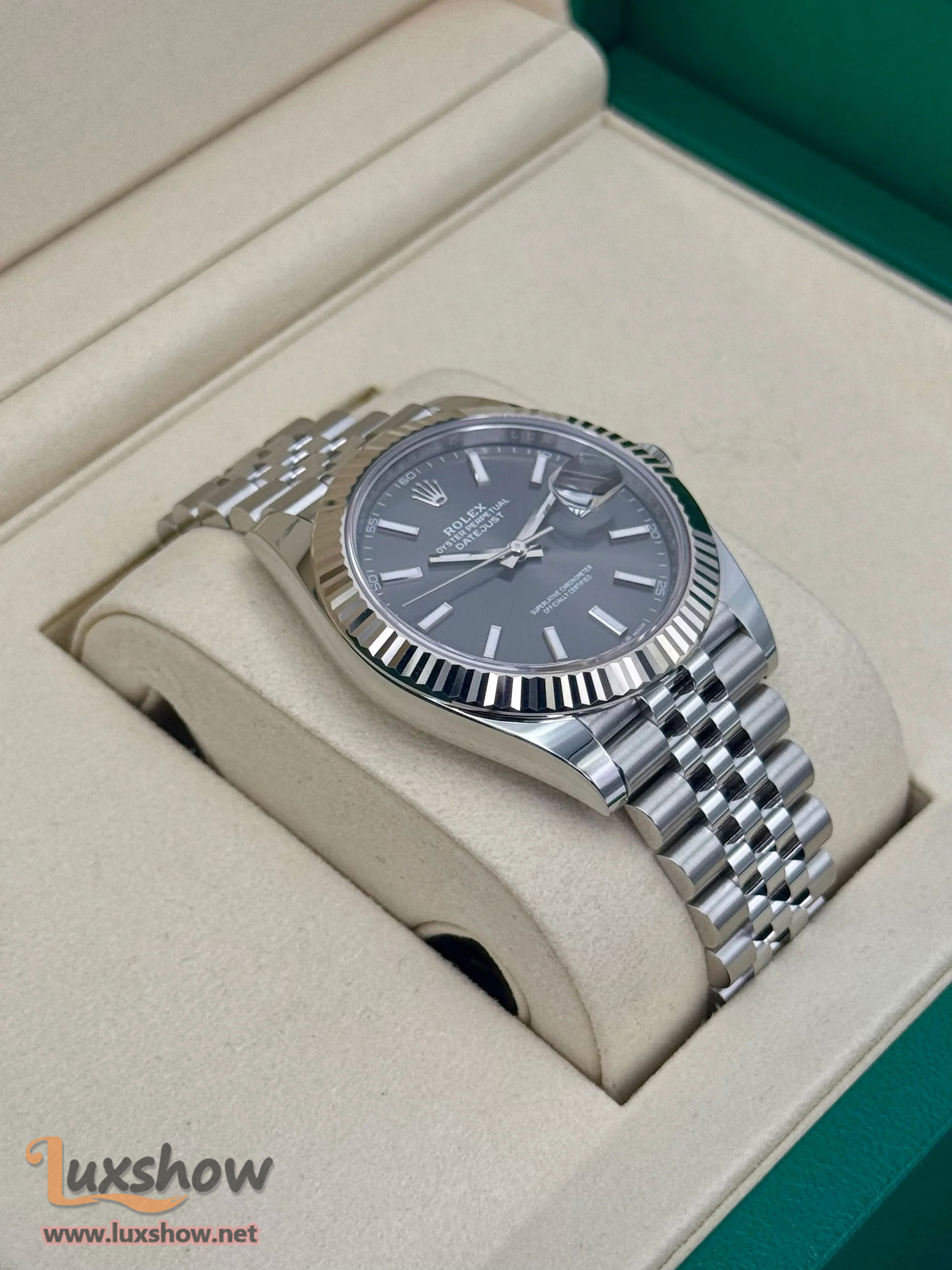 Rolex Datejust 41mm 126334 Stainless Steel Jubilee Rhodium Dial