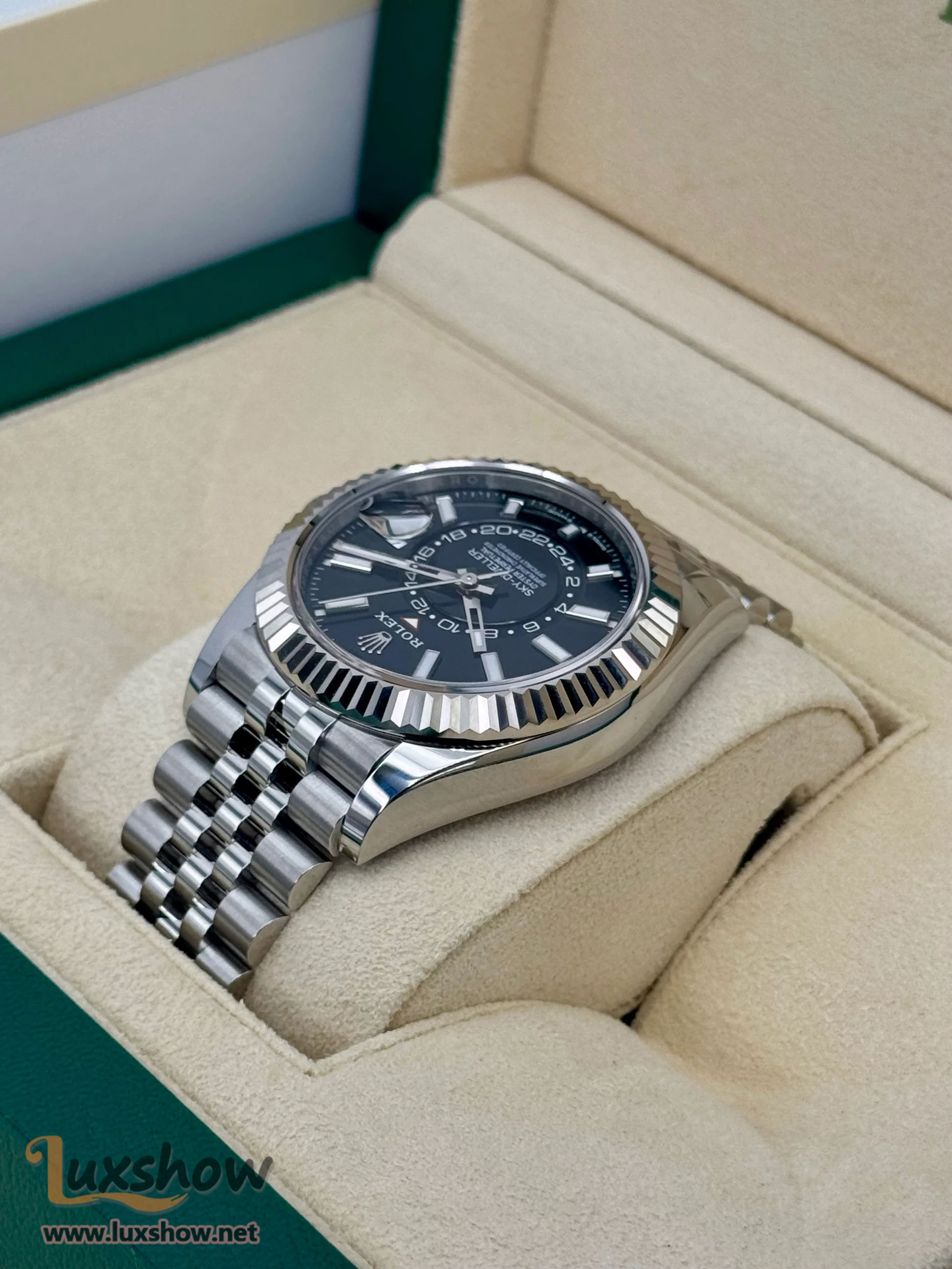 Rolex Sky-Dweller 42mm 336934 Jubilee Black Dial