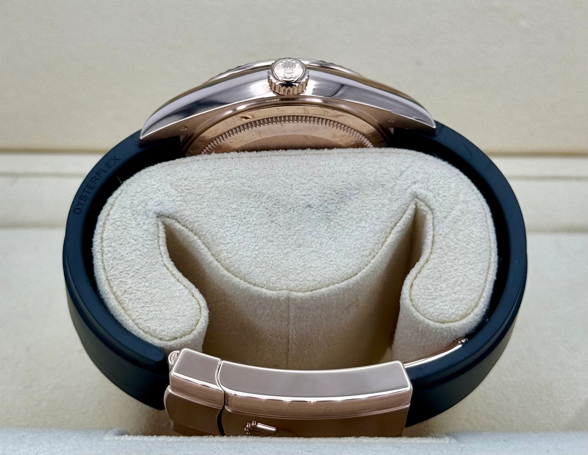 Sky-Dweller 42mm 326938 Yellow Gold Oyster Champagne Dial