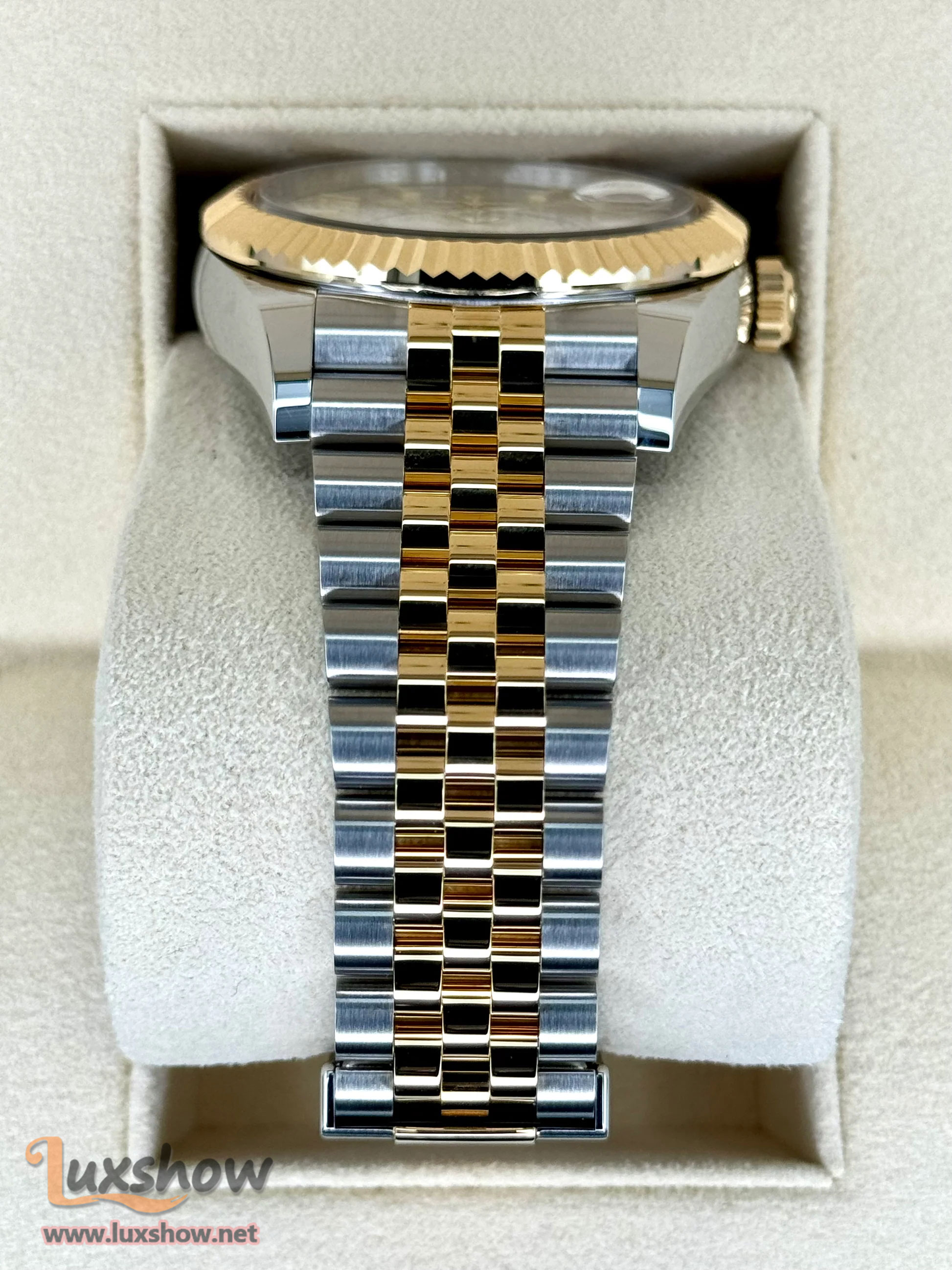 Rolex Sky-Dweller 42mm 326938 18K Yellow Gold Oyster White Dial