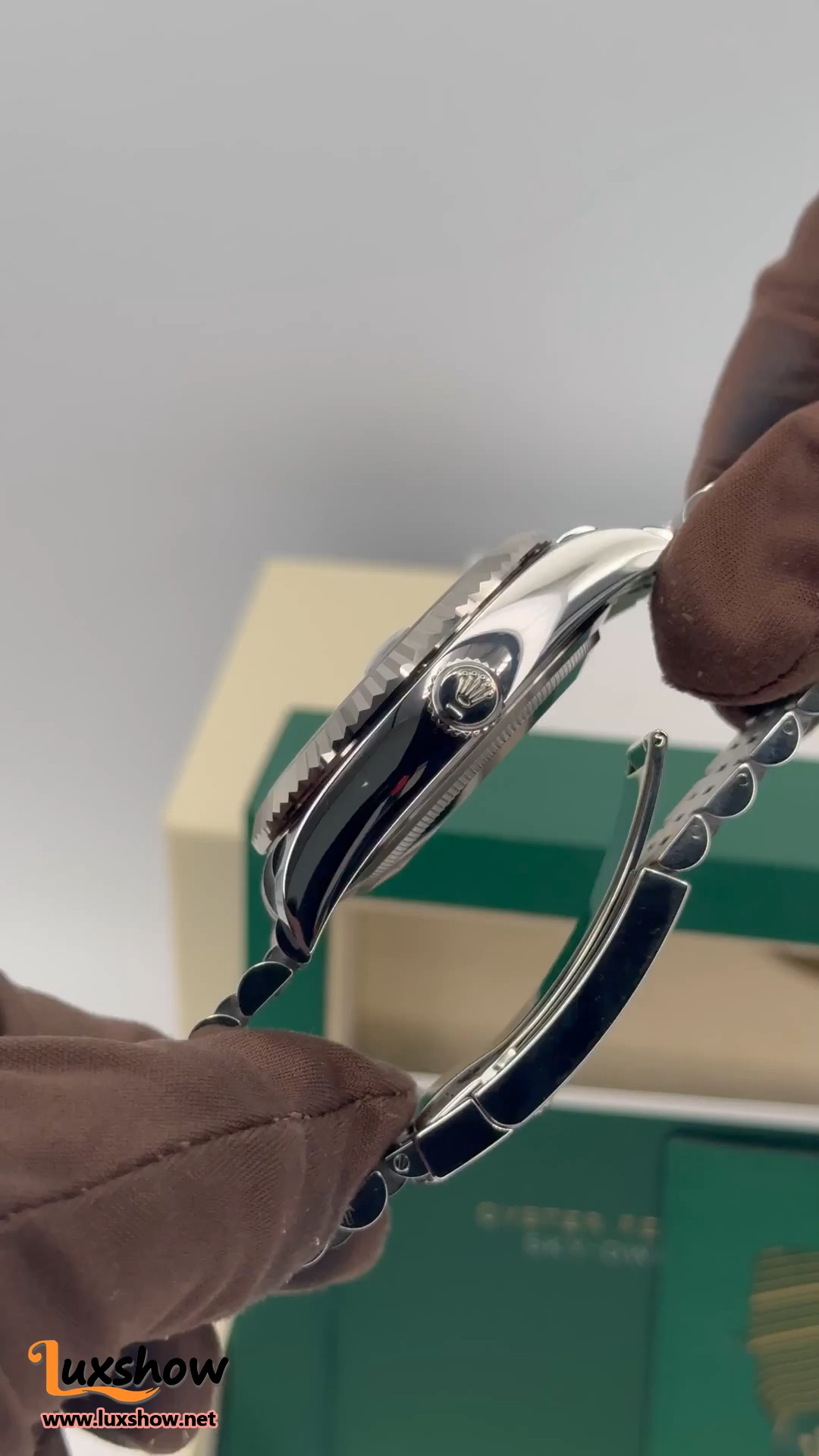 Rolex Sky-Dweller 42mm 336934 Jubilee Black Dial