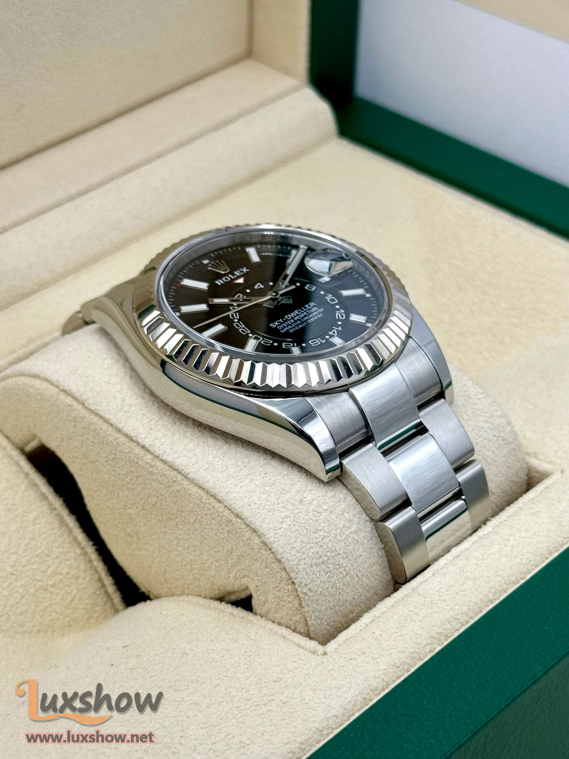 Rolex Sky-Dweller 42mm 326934 Oyster Black Dial