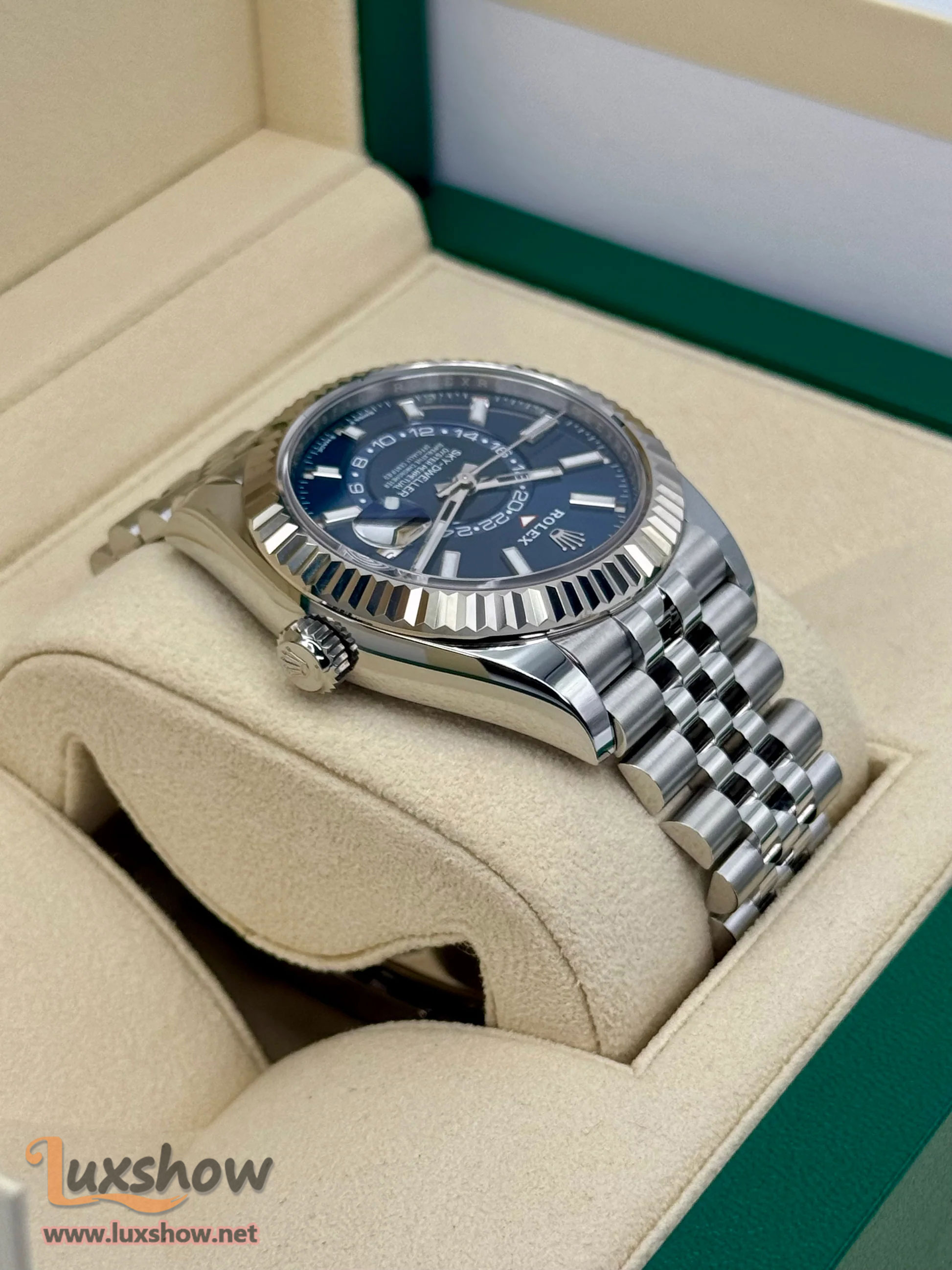 Rolex Sky-Dweller 42mm 336934 Jubilee Blue Dial