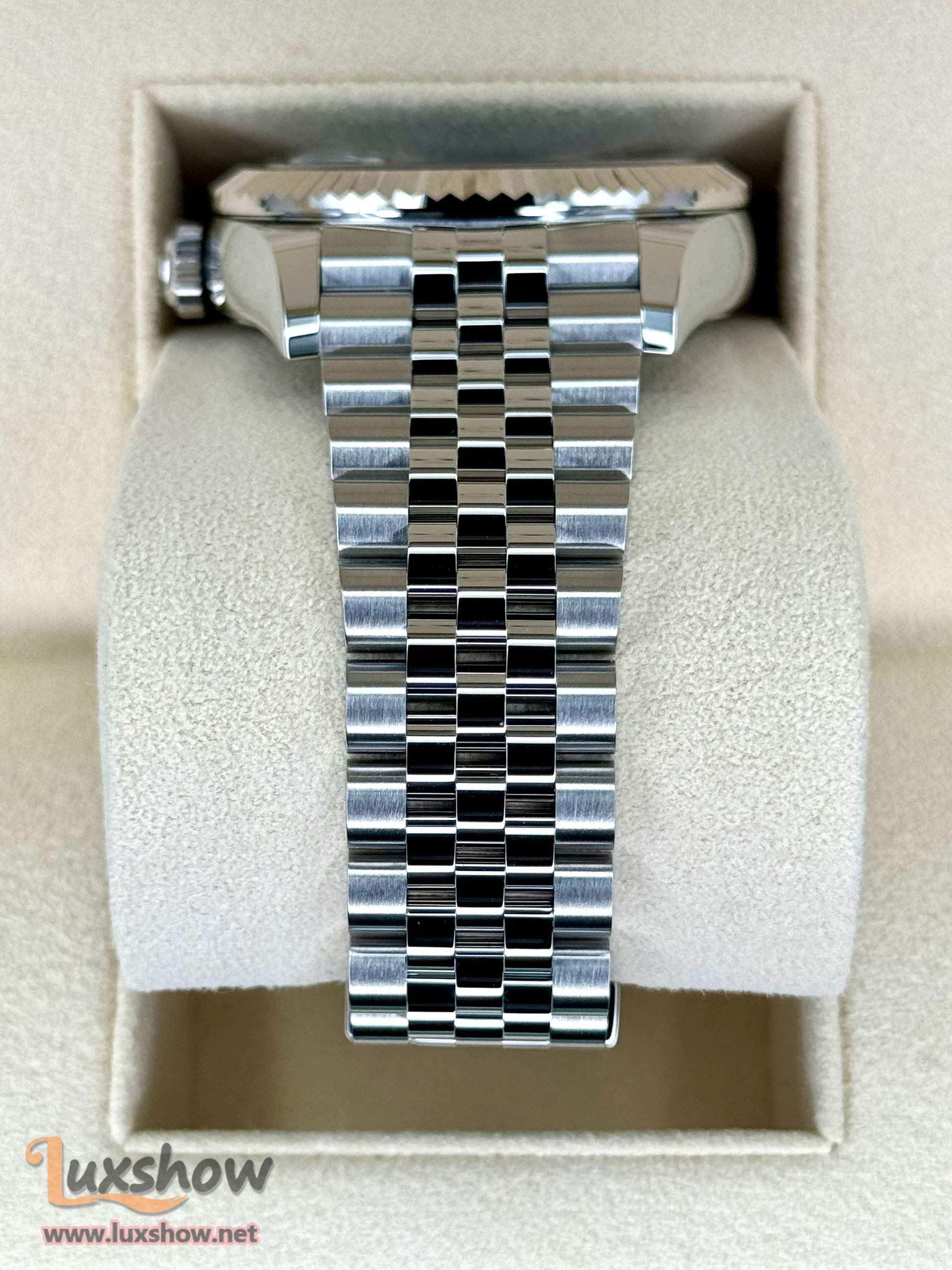 Rolex Sky-Dweller 42mm 336934 Jubilee Green Dial