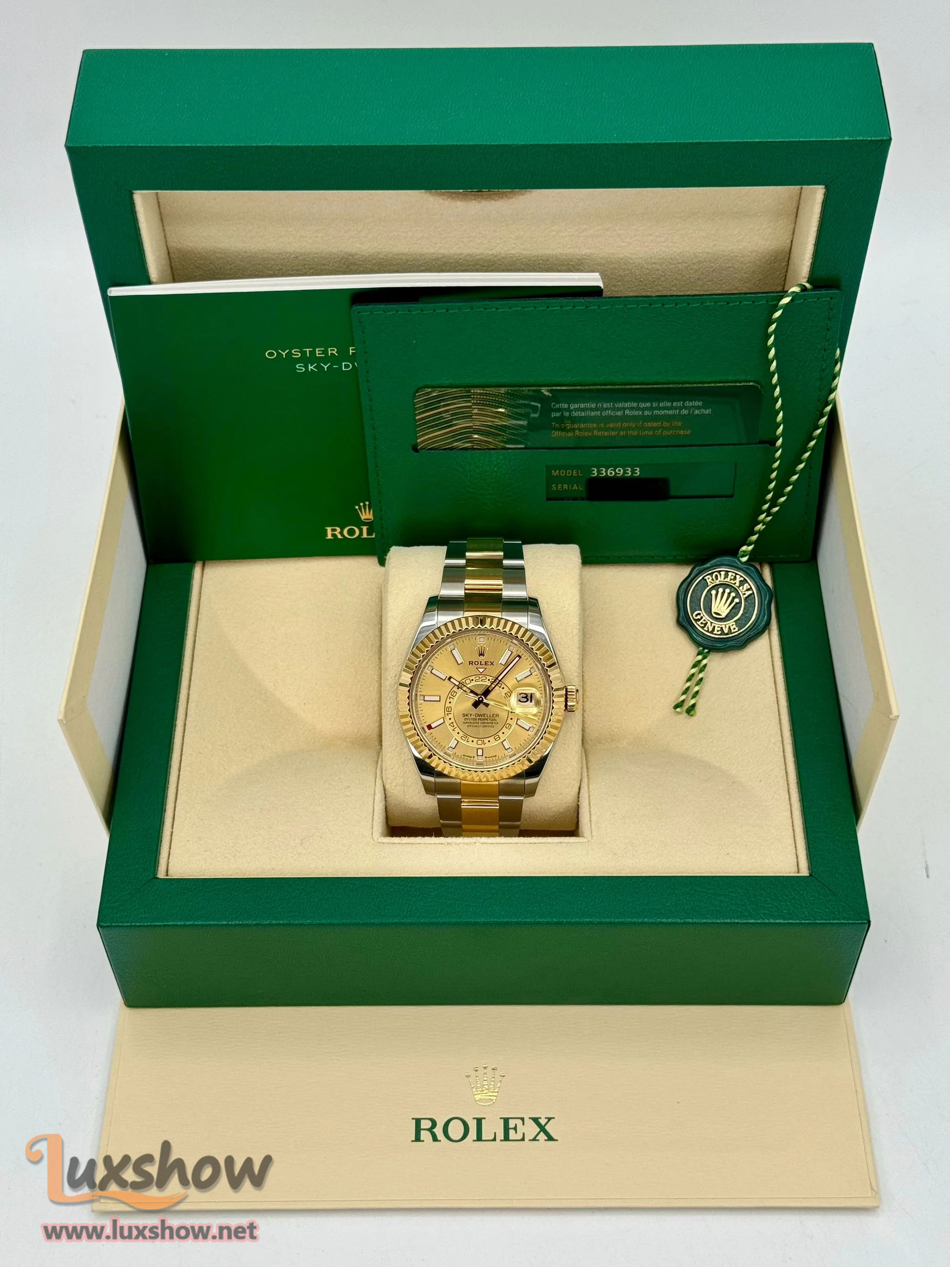 Rolex Sky-Dweller 42mm 336933 Oyster Champagne Dial