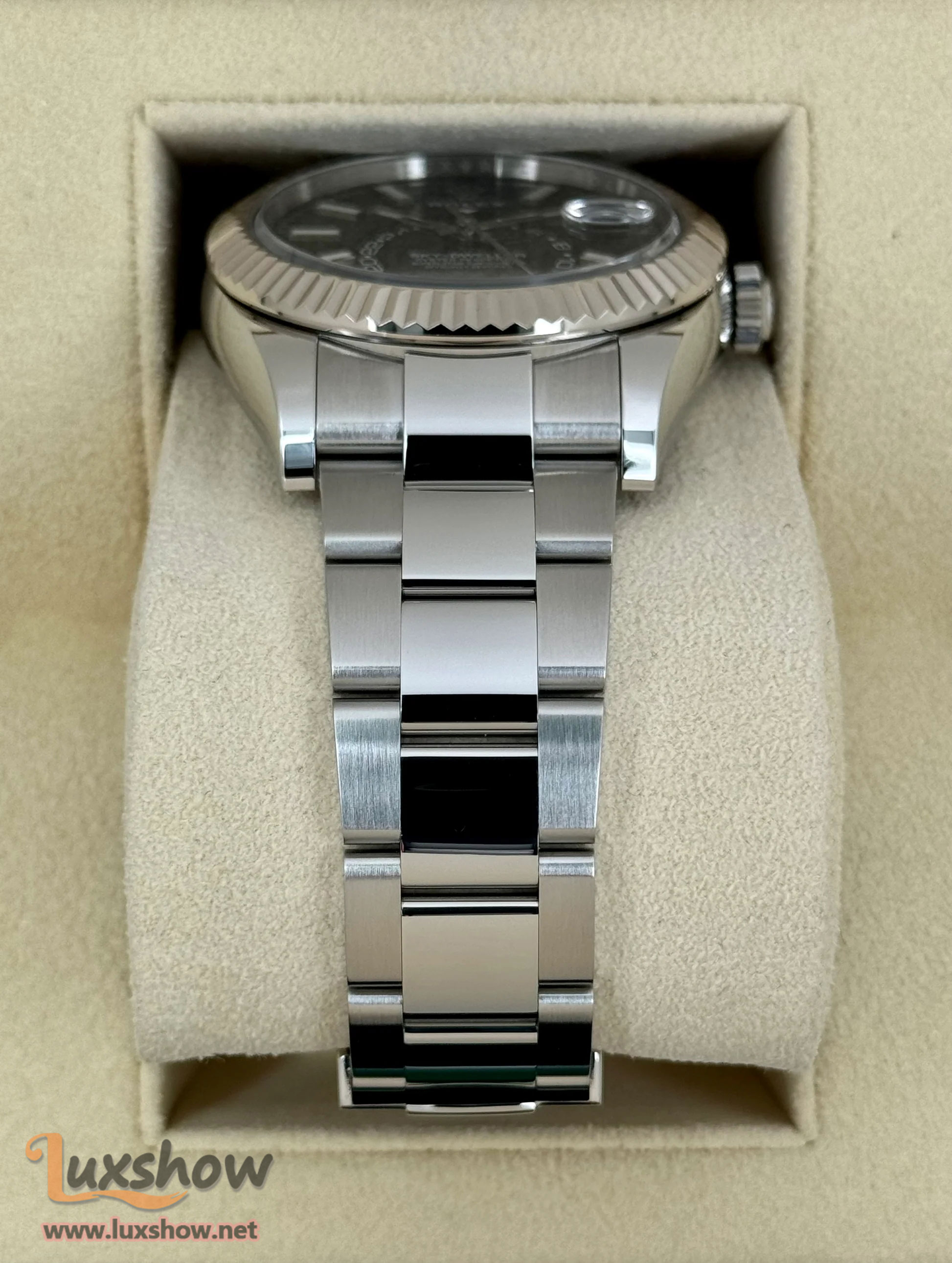 Rolex Sky-Dweller 42mm 326934 Oyster Black Dial