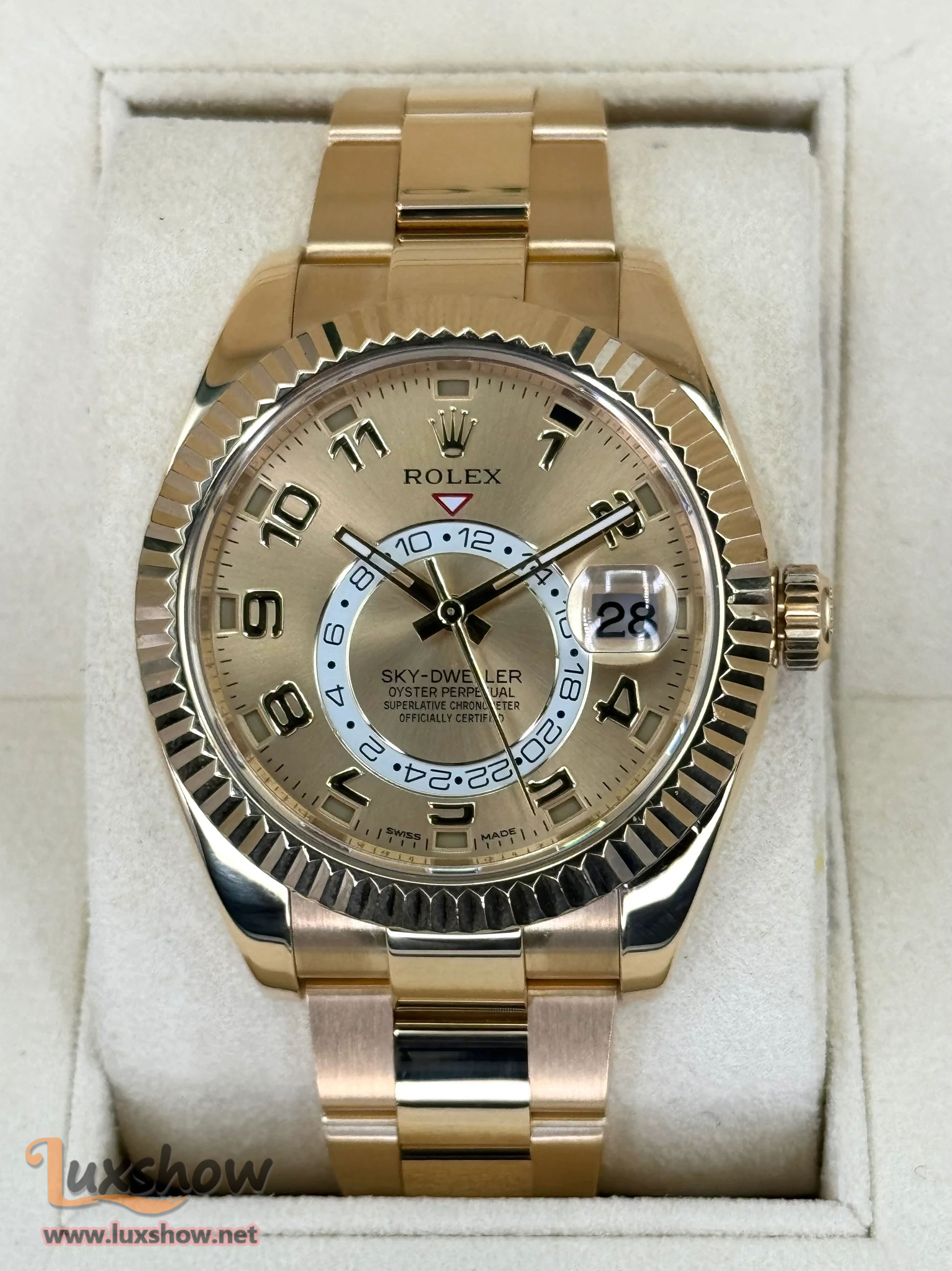 Rolex Sky-Dweller 42mm 336933 Jubilee Champagne Dial