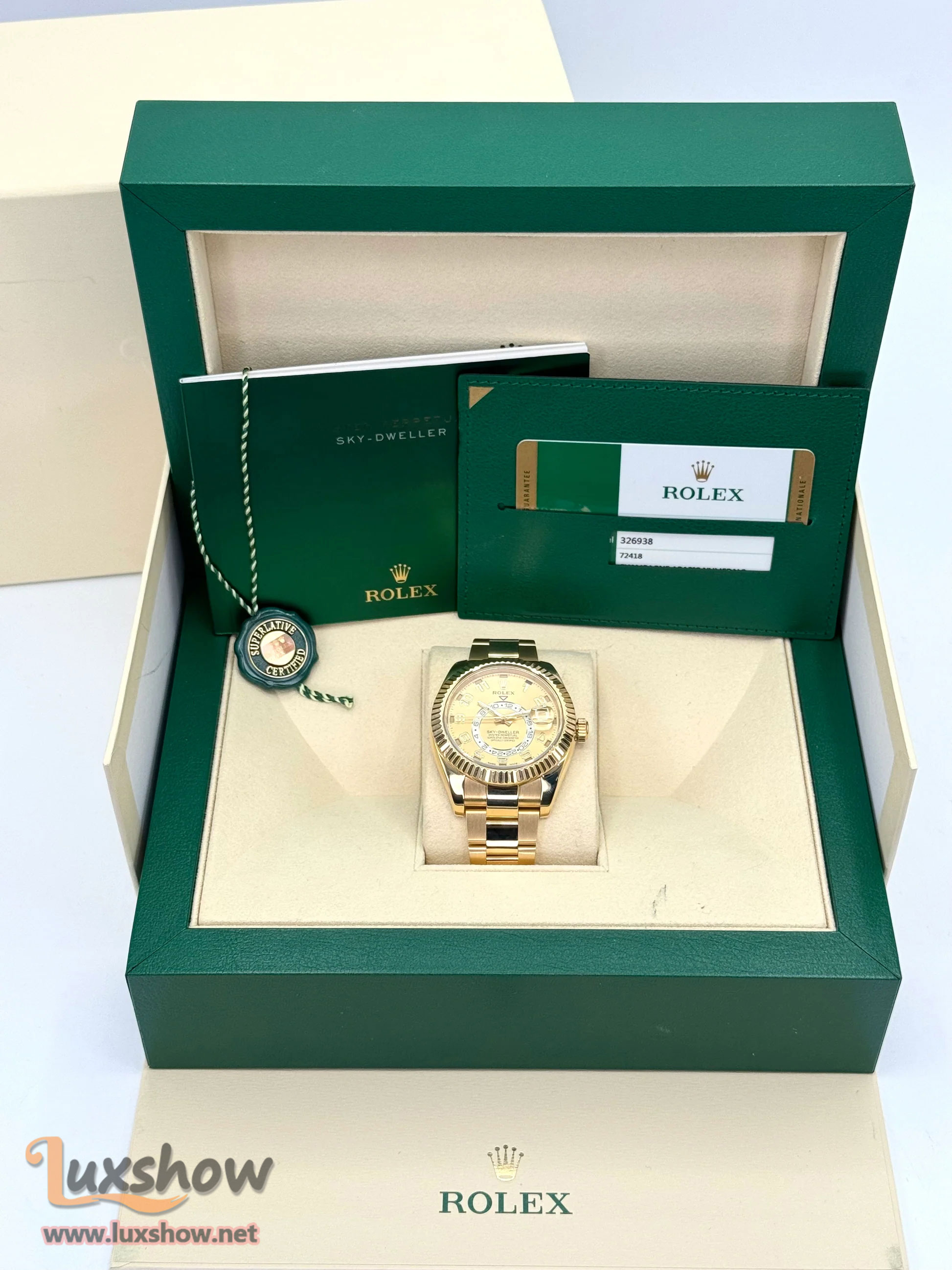 Rolex Sky-Dweller 42mm 336933 Jubilee Champagne Dial