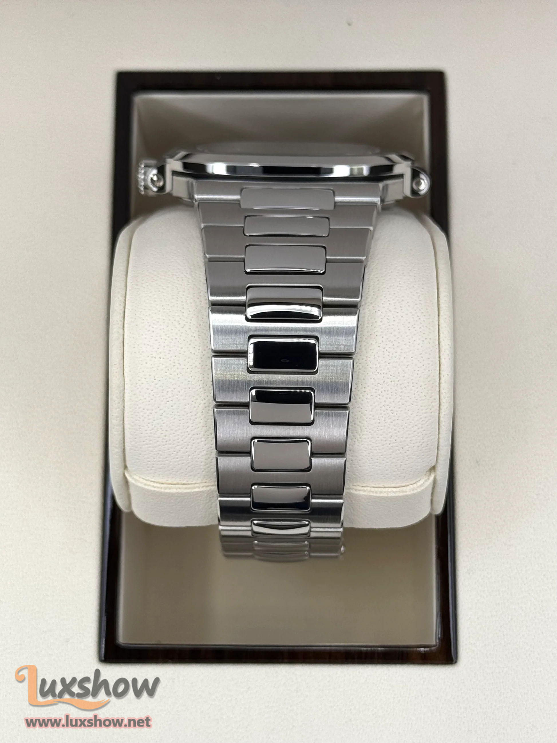 Patek Philippe Nautilus 40mm 5711/1A tainless Steel Blue Dial