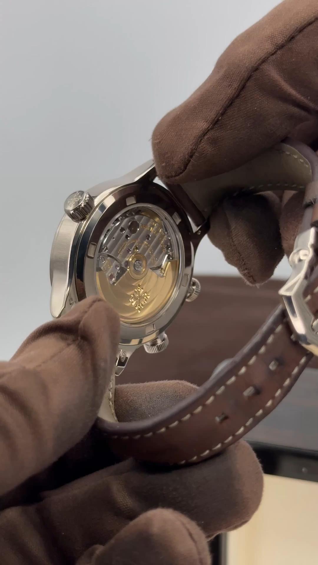 Patek Philippe 37.5mm 7234G Calatrava Pilot Travel Time White Gold