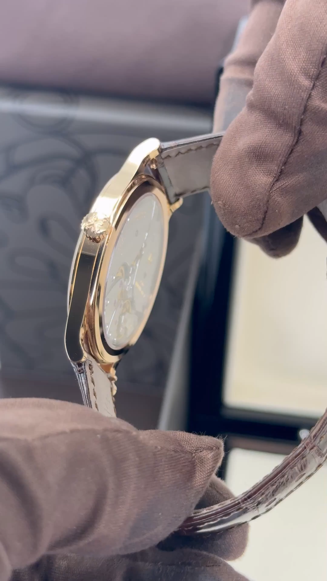 Patek Philippe Calatrava 40mm 6119R Rose Gold White Dial