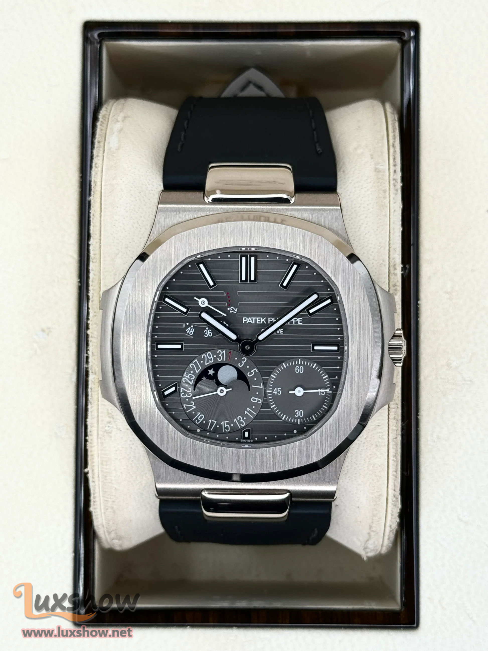 Patek Philippe Nautilus 40mm 5712G White Gold Grey Dial