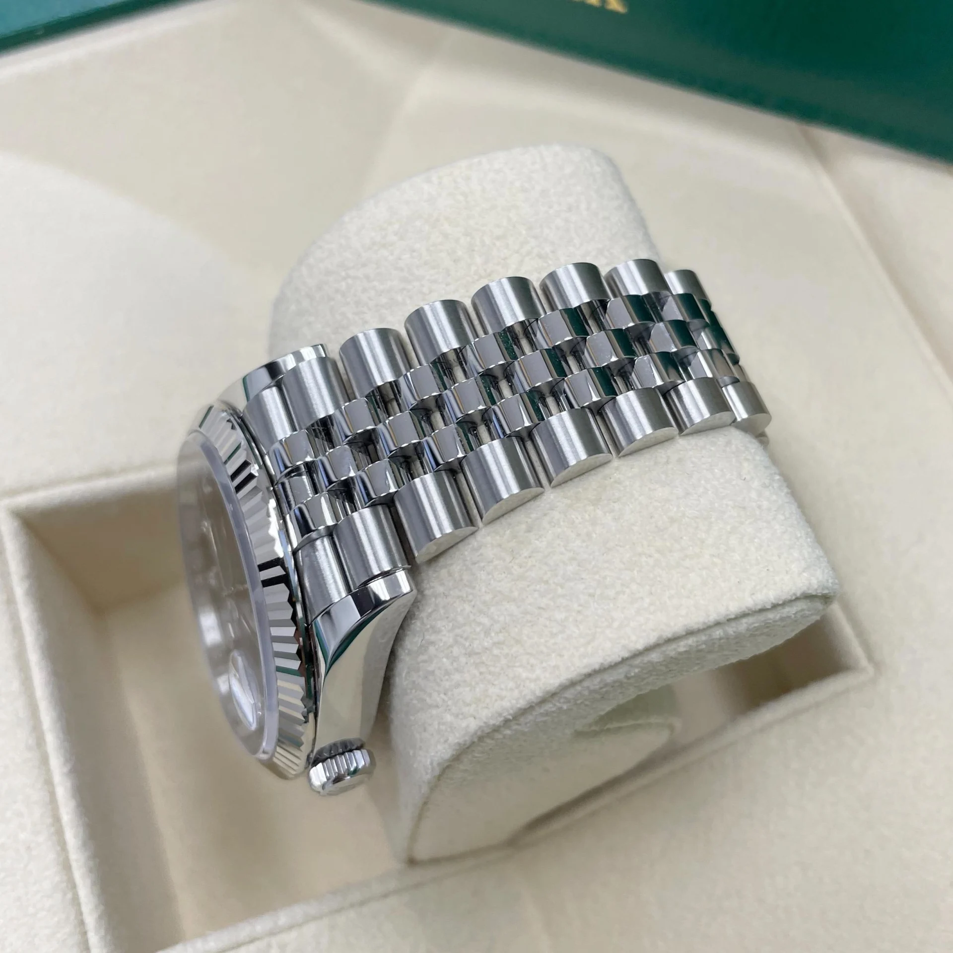 【Super Clone】ROLEX  Datejust 36mm 126234 Blue Fluted Motif Diamond Dial Jubilee Bracelet Watch