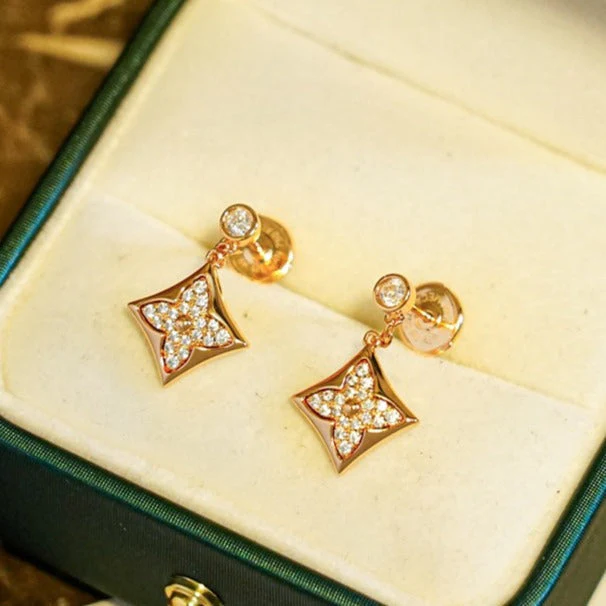 Regalia jewelrySTAR DIAMONDS EARRINGS GOLD