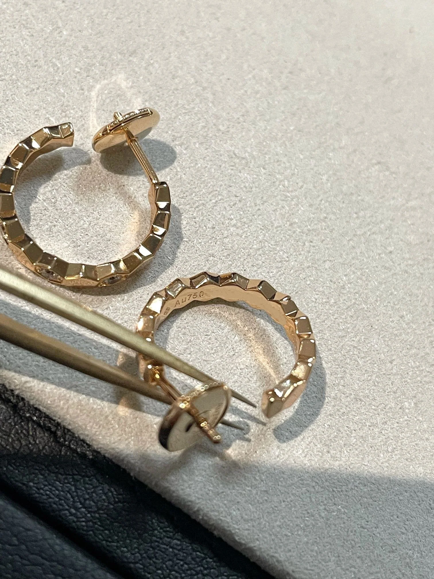 Regalia jewelryHollow Design Four-Leaf Clover Flower Shape Ring