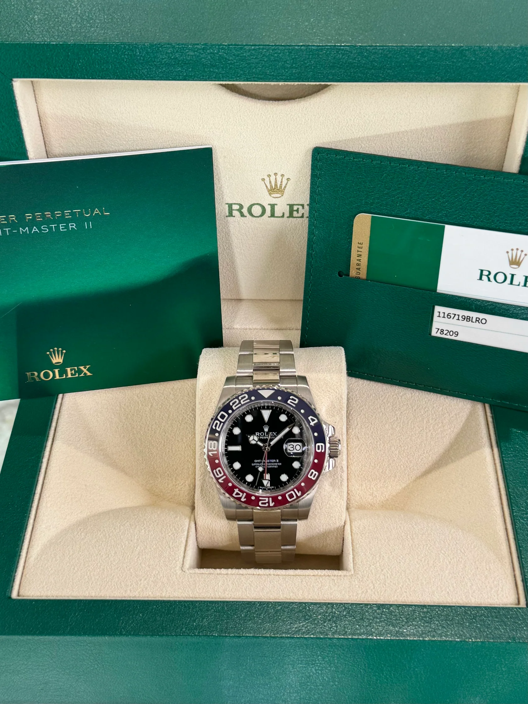 【Super Clone】ROLEX  GMT-Master II 116719BLRO 40mm