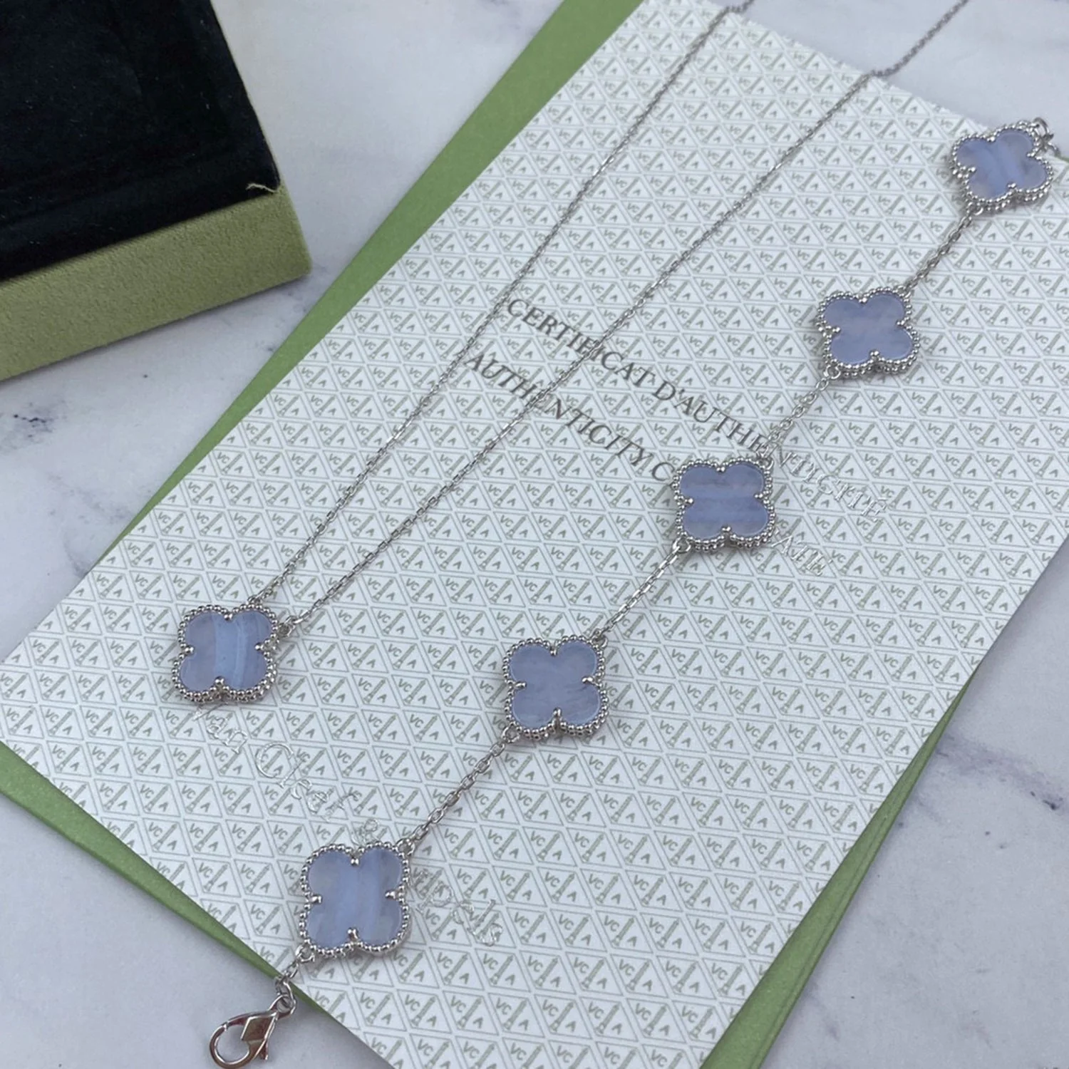 Regalia jewelryCLOVER  5 MOTIF PURPLE CHALCEDONY BRACELET SILVER