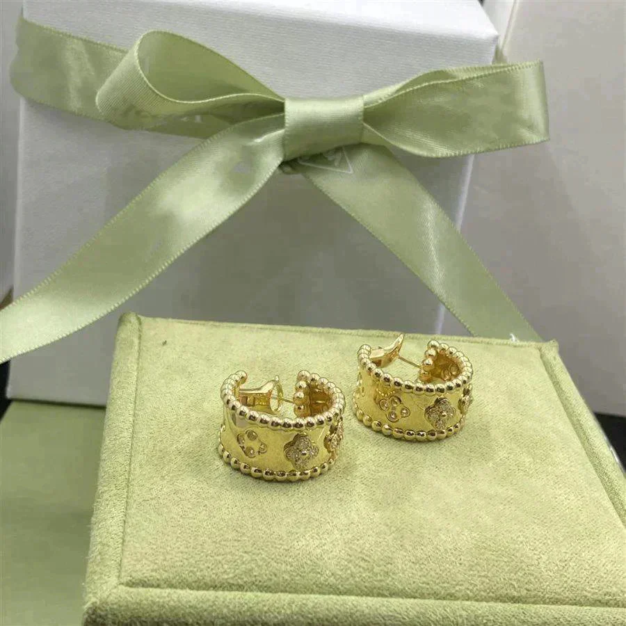 Regalia jewelryPERLEE DIAMOND EARRINGS