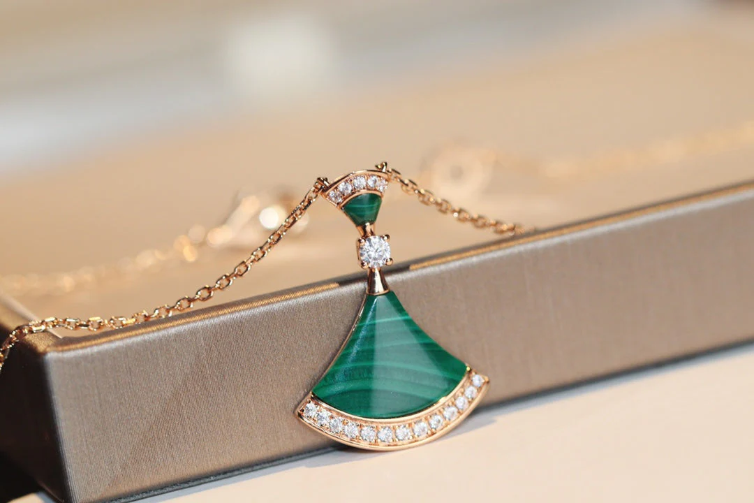 Regalia jewelryDREAM NECKLACE MALACHITE DIAMOND