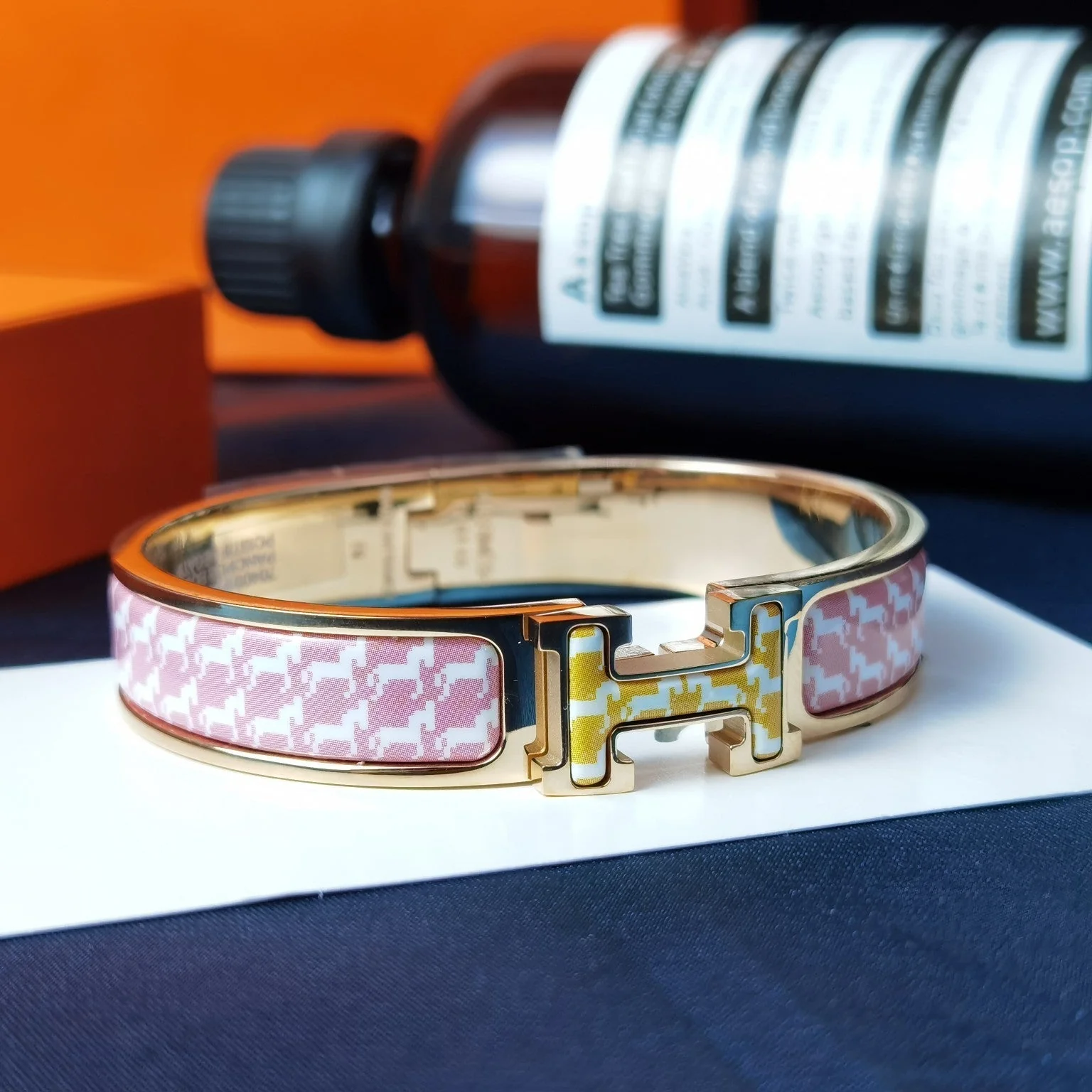 Regalia jewelryH HORSE BRACELET 12MM