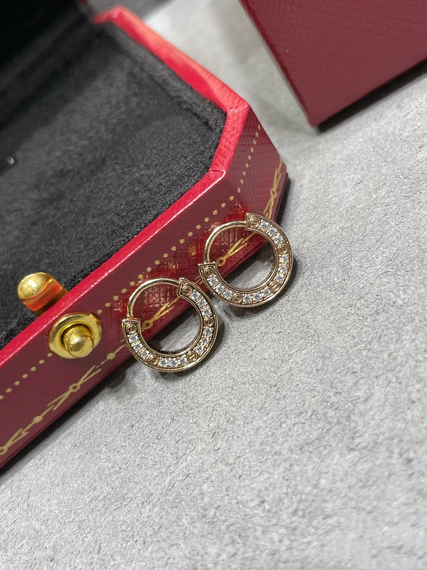 Regalia jewelryLOVE DIAMOND EARRINGS