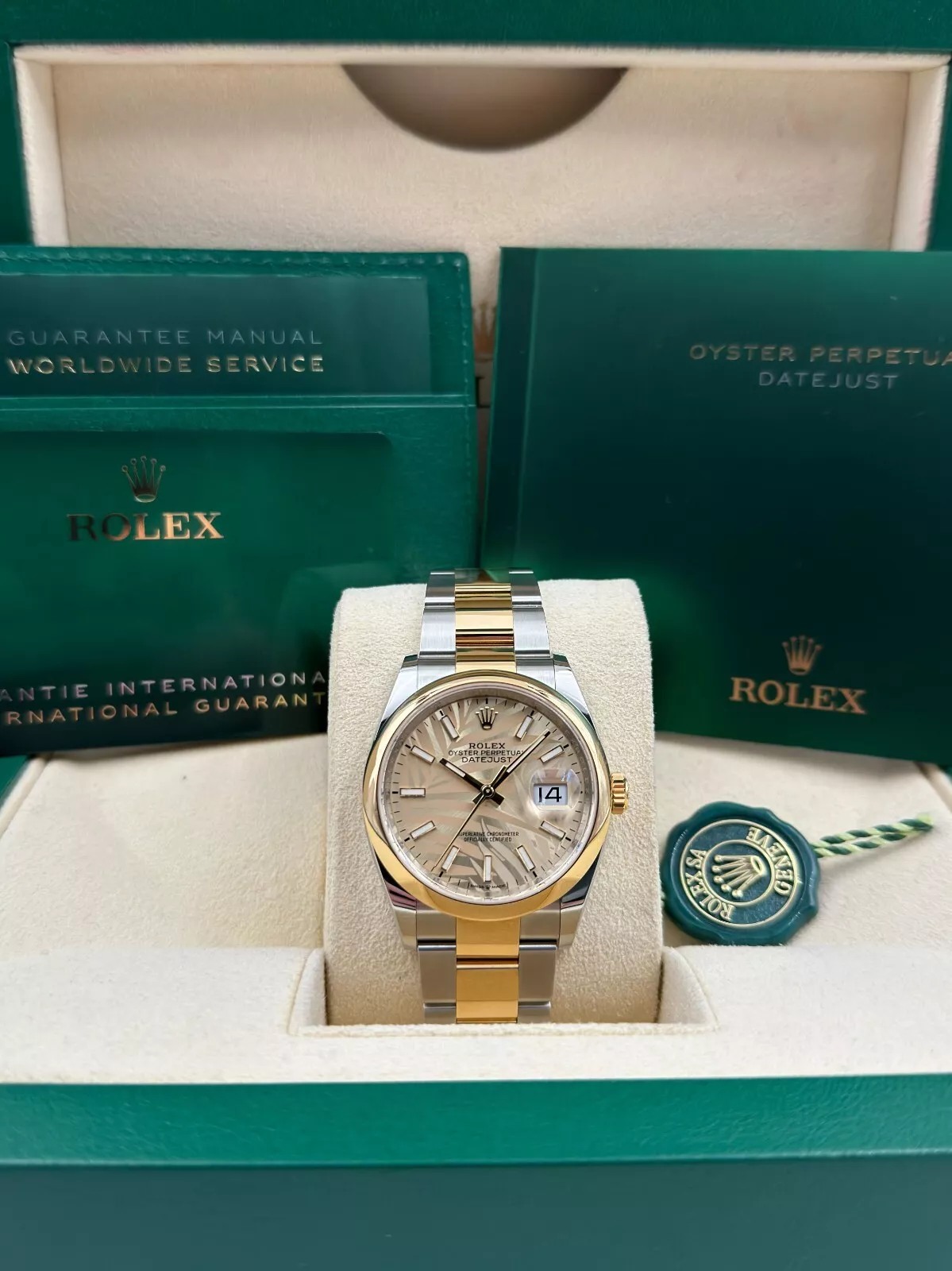 【Super Clone】ROLEX  Datejust 36mm 126203 Golden Dial Domed Bezel Oyster Bracelet