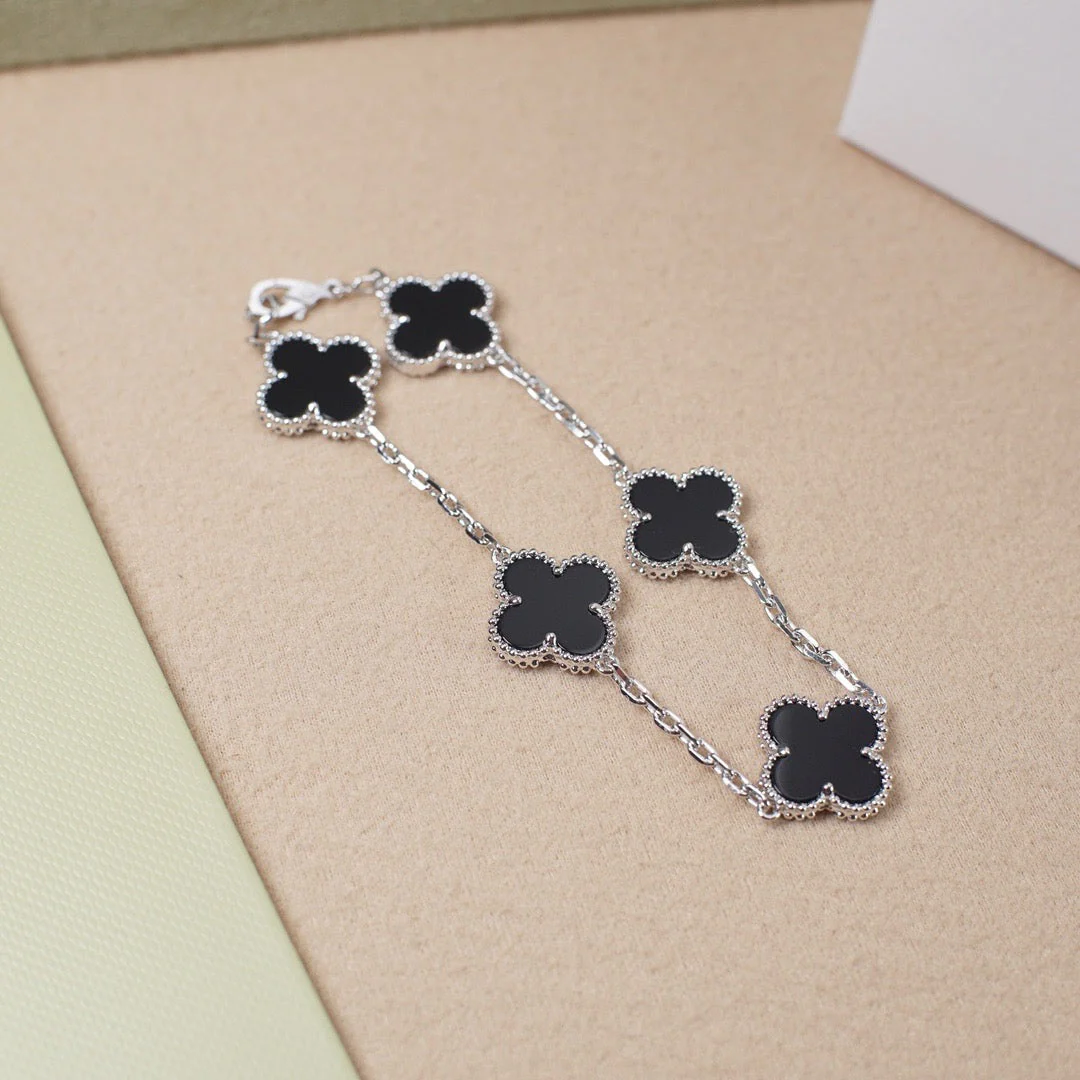Regalia jewelryCLOVER 5 MOTIF ONYXS  BRACELET SILVER