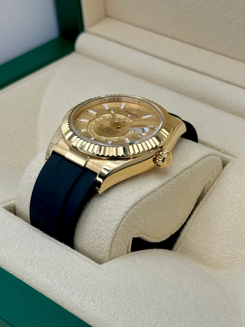 【Super Clone】ROLEX Sky-Dweller 42mm Yellow Gold Champagne Dial Oysterflex - 336238