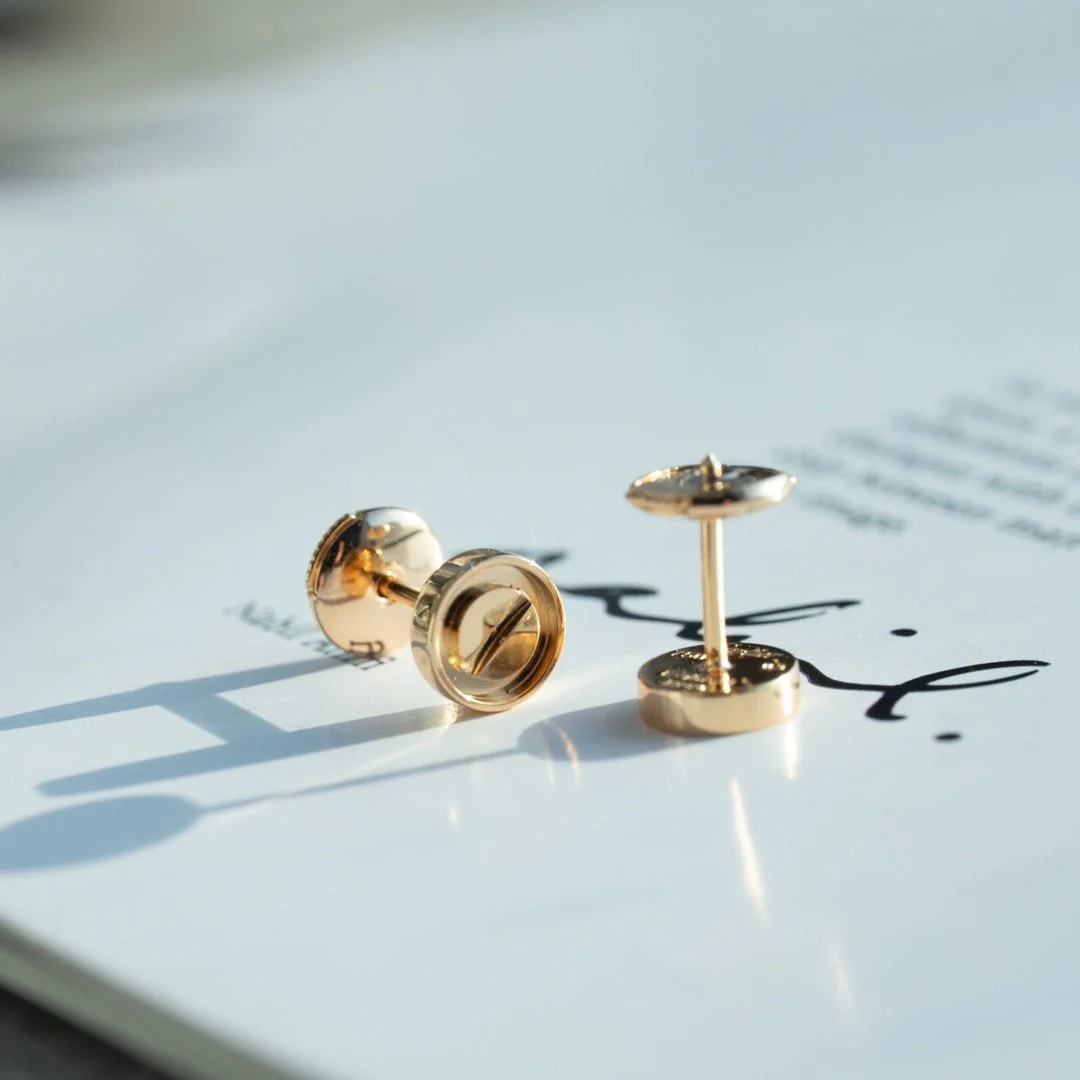 Regalia jewelryLOVE EARRINGS PINK GOLD 10MM