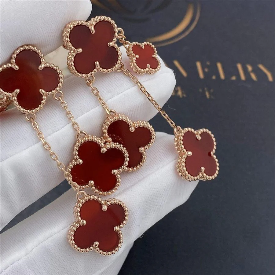 Regalia jewelryCLOVER EARRINGS CARNELIAN 4 MOTIFS PINK GOLD