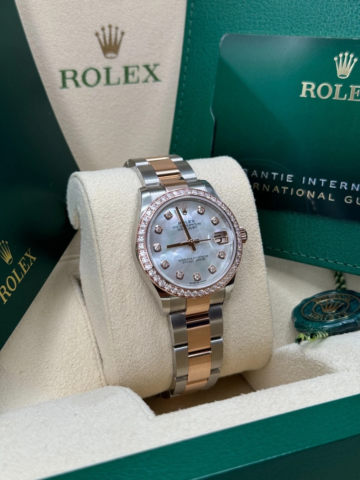 【Super Clone】RLX Datejust m278381-0025/0026 Mother-of-Pearl Diamond 31mm Dial Diamond-Set Bezel and Oyster Bracelet Watch