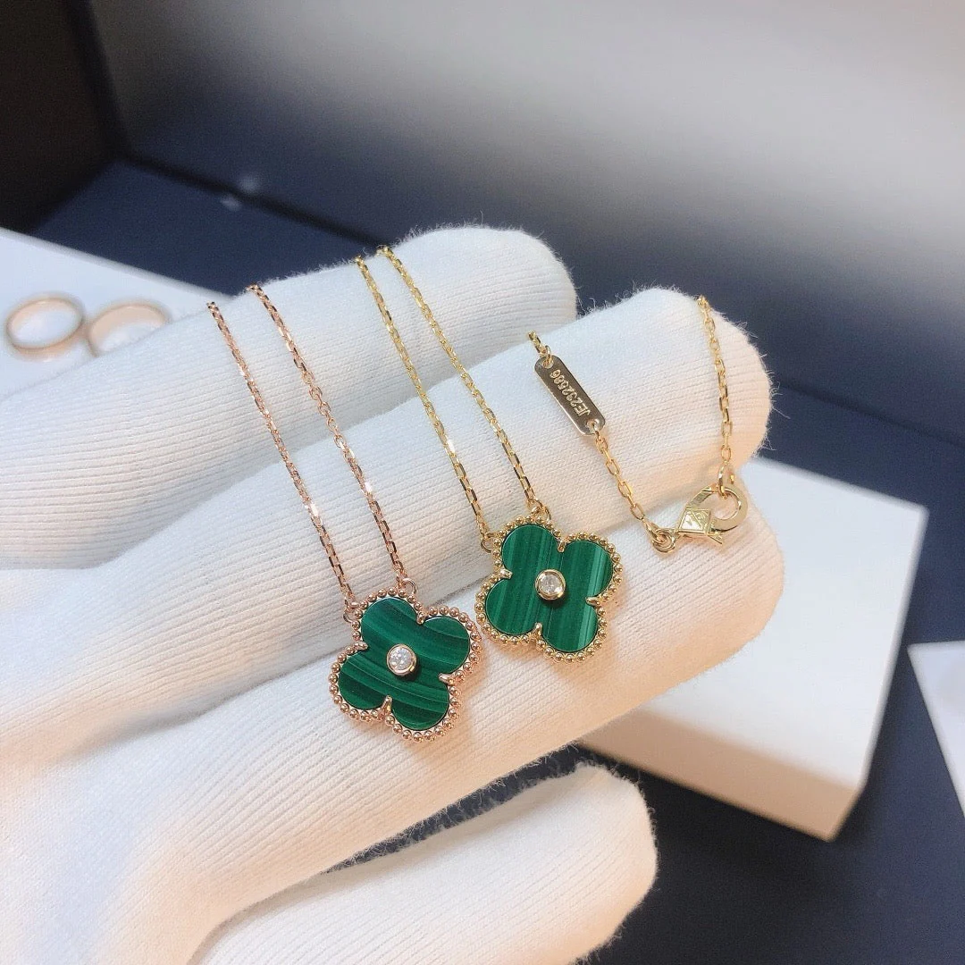 Regalia jewelryCLOVER 15MM DIAMOND TURQUOISE NECKLACE