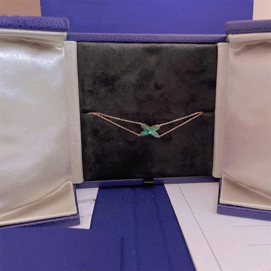 Regalia jewelryJEUX BRACELET MALACHITE PINK GOLD 1 DIAMOND