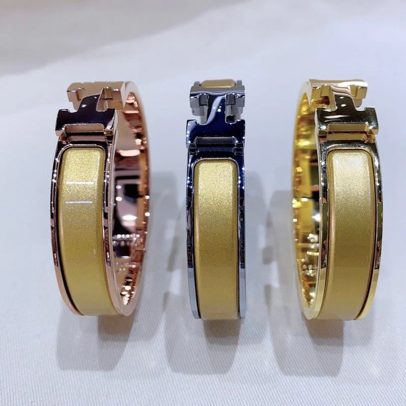 Regalia jewelryH CHAMPAGNE BRACELET