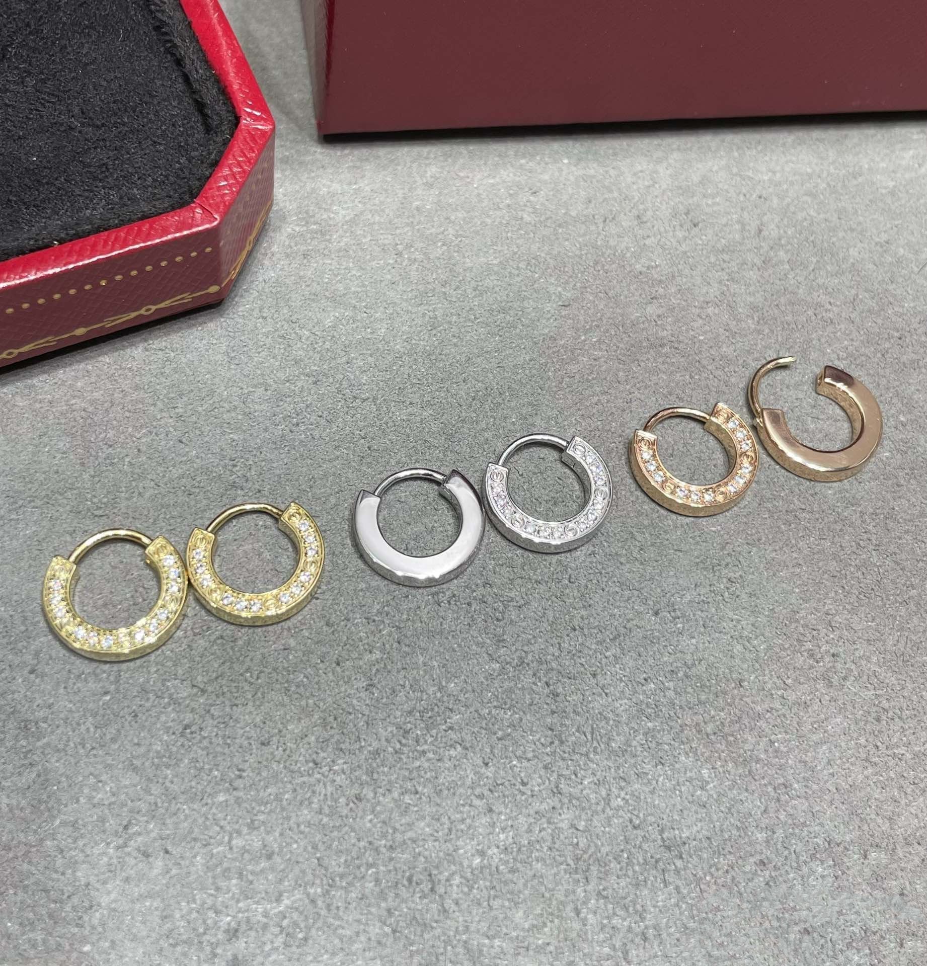 Regalia jewelryLOVE DIAMOND EARRINGS