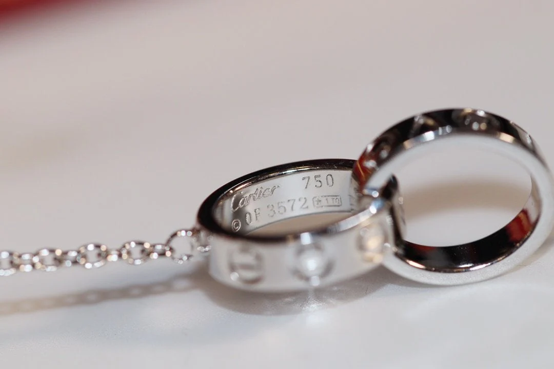 Regalia jewelryLOVE NECKLACE PINK GOLD AND SILVER