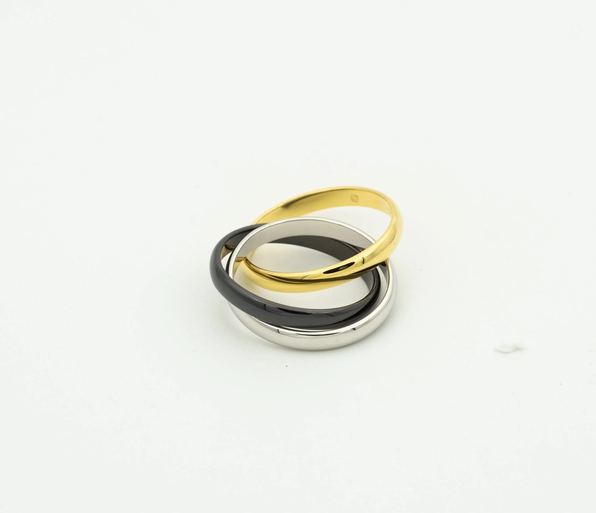Regalia jewelryTRINITY RING BLACK GOLD SILVER