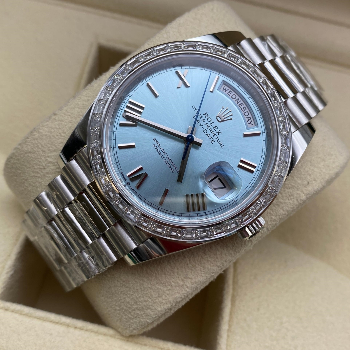 【Super Clone】ROLEX Day-Date 40mm 228396TBR-0030 Ice Blue Roman Dial