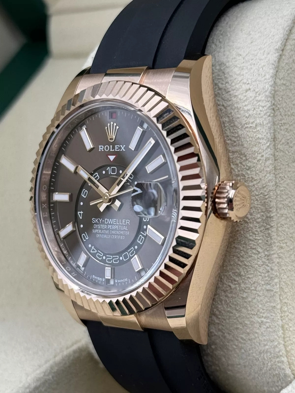 【Super Clone】ROLEX  Sky-Dweller 42mm Rose Gold Chocolate Dial Oysterflex - 336235
