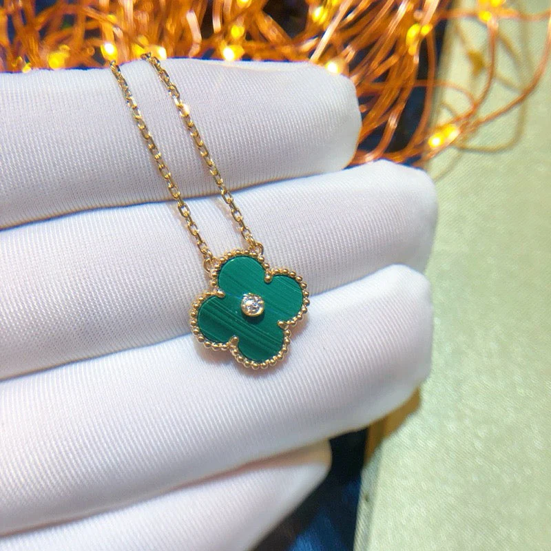 Regalia jewelryCLOVER 15MM DIAMOND TURQUOISE NECKLACE