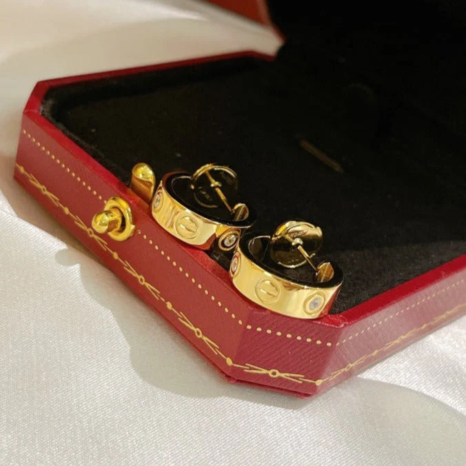 Regalia jewelryLOVE EARRINGS 5.7MM 2 DIAMONDS