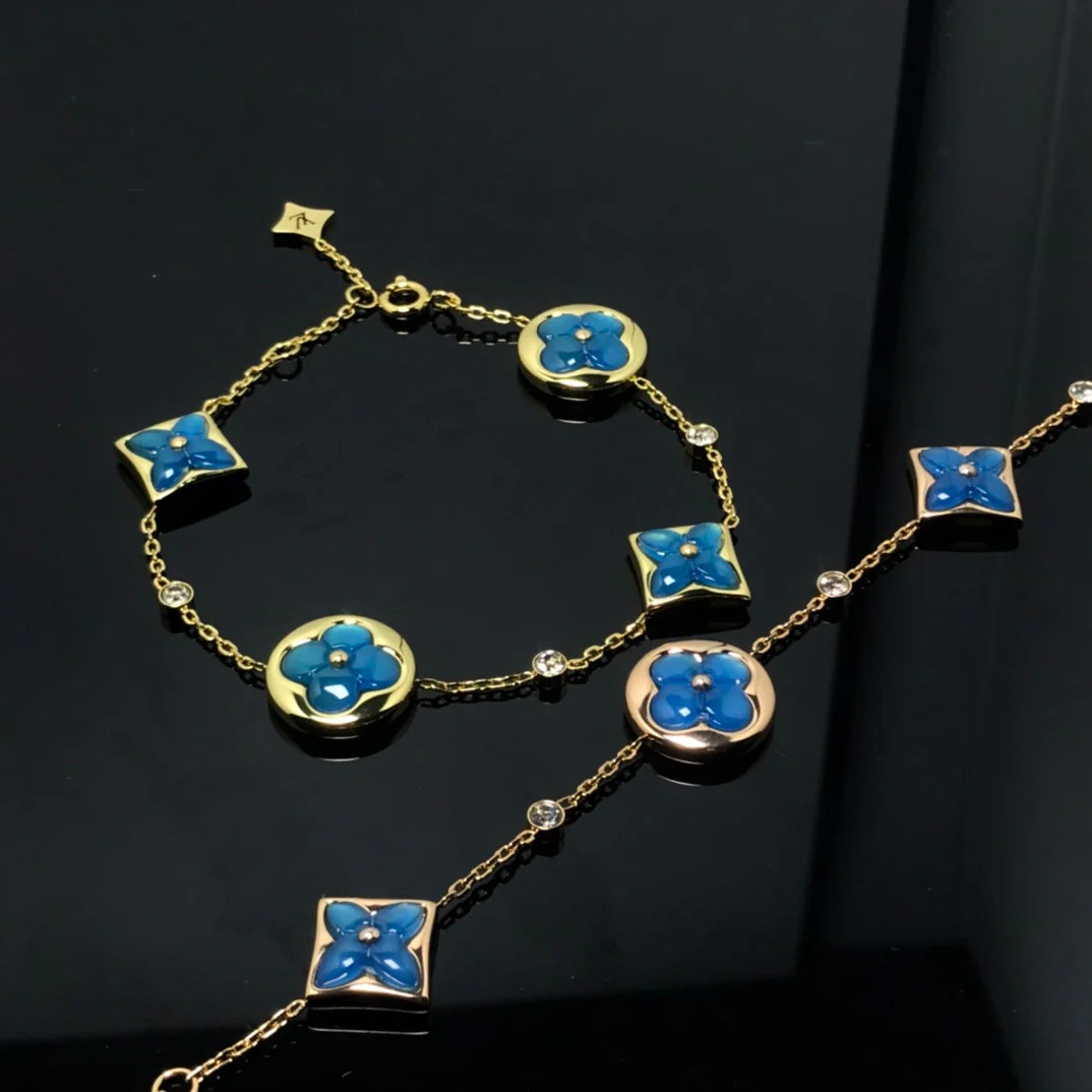 Regalia jewelrySTAR AND SUN 4 MOTIF BLUE BRACELET