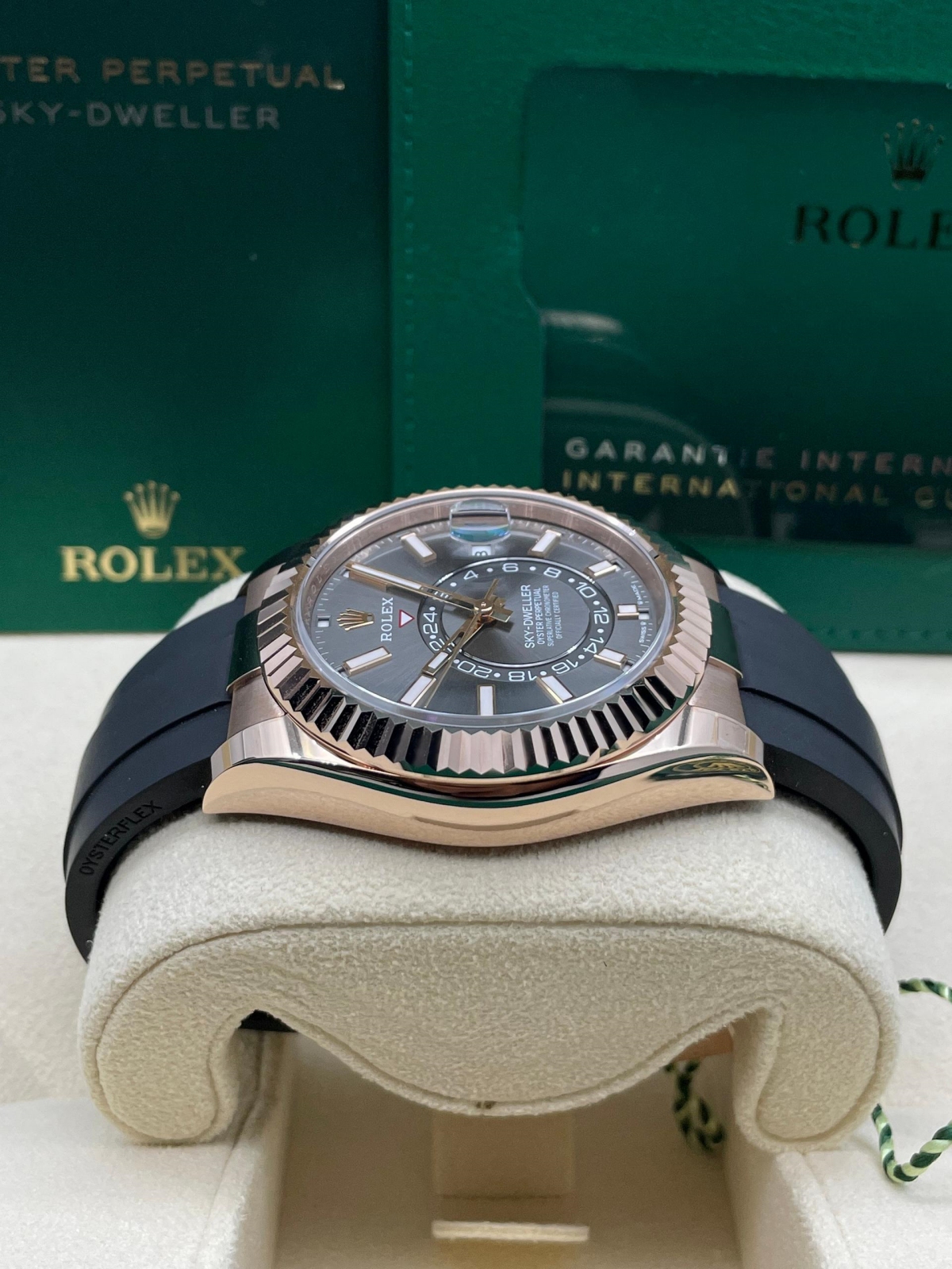 【Super Clone】ROLEX  Sky-Dweller 42mm Rose Gold Slate Dial Oysterflex - 336235