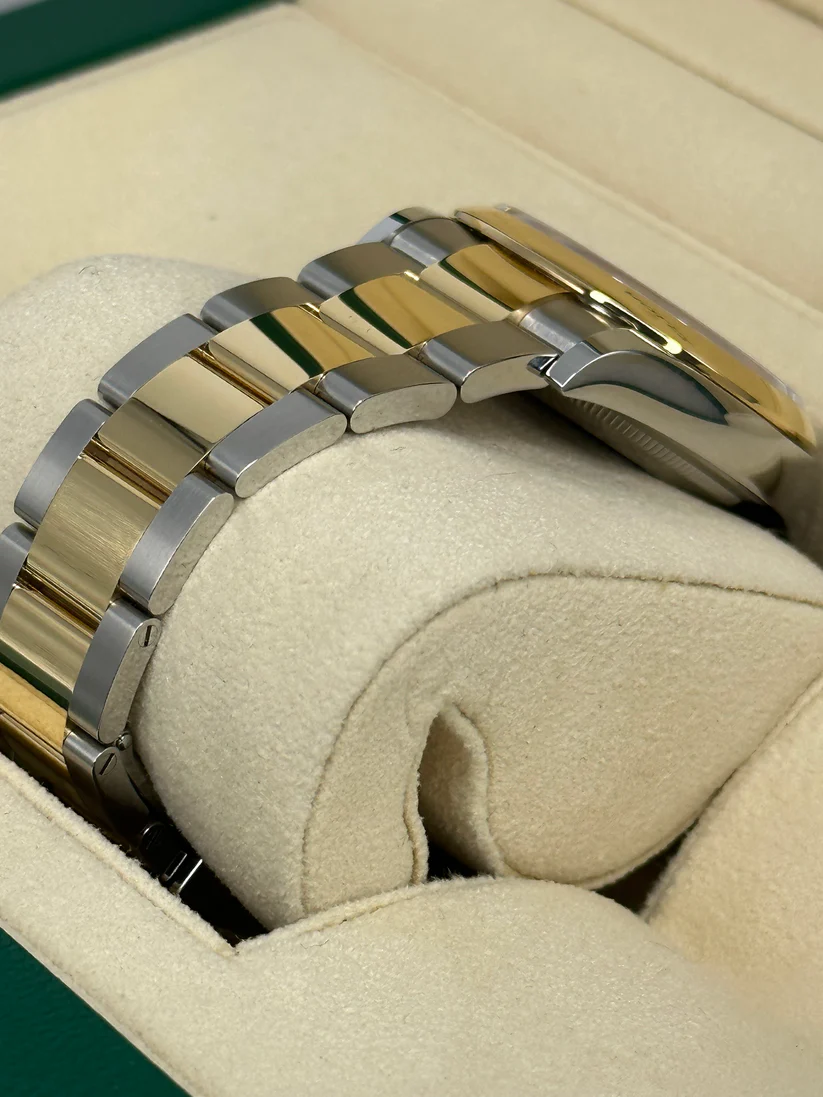 【Super Clone】ROLEX  Datejust 36mm 126203 White Dial Domed Bezel Jubilee Bracelet