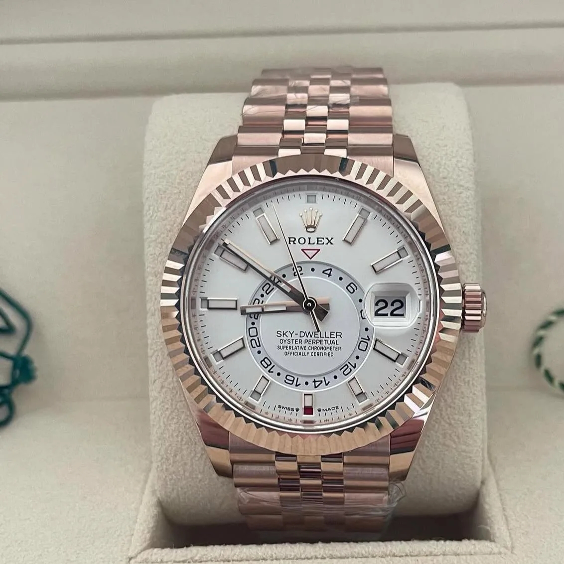 【Super Clone】ROLEX  Sky-Dweller 42mm 336935-0003/0007 Rose Gold White Dial Oyster